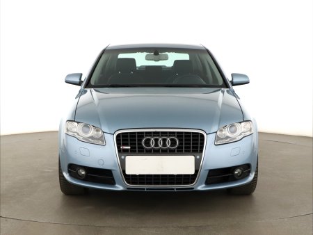 Audi A4, 2008 - pohled č. 2