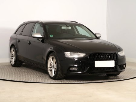 Audi A4, 2012
