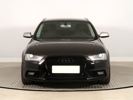 Audi A4, 2012 - pohled č. 2