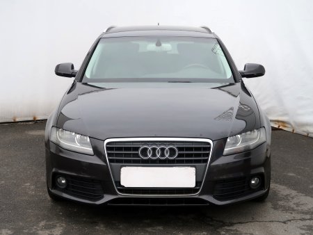Audi A4, 2010 - pohled č. 2