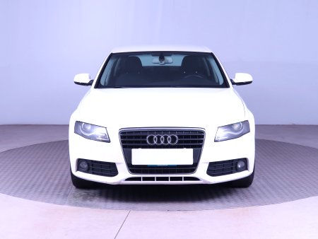Audi A4, 2010 - pohled č. 2