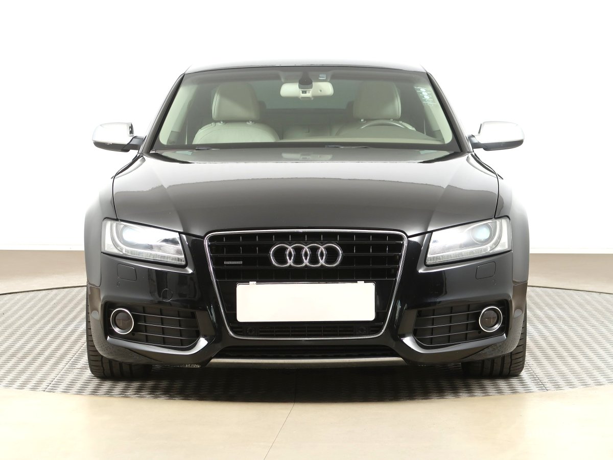 Audi A5, 2010 - pohled č. 2