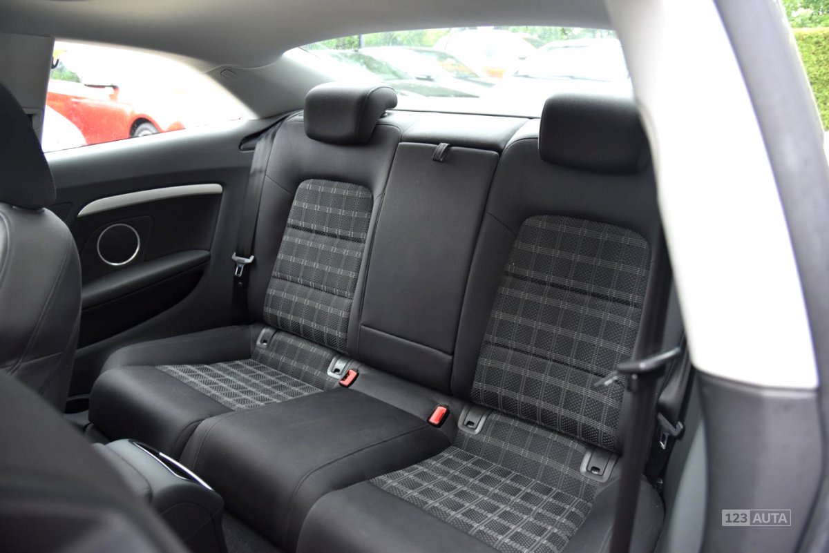 Audi A5, 2010 - pohled č. 21