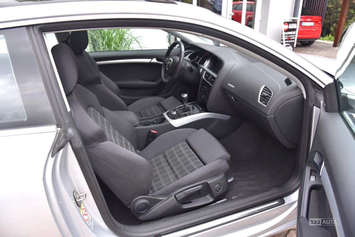 Audi A5, 2010 - pohled č. 25