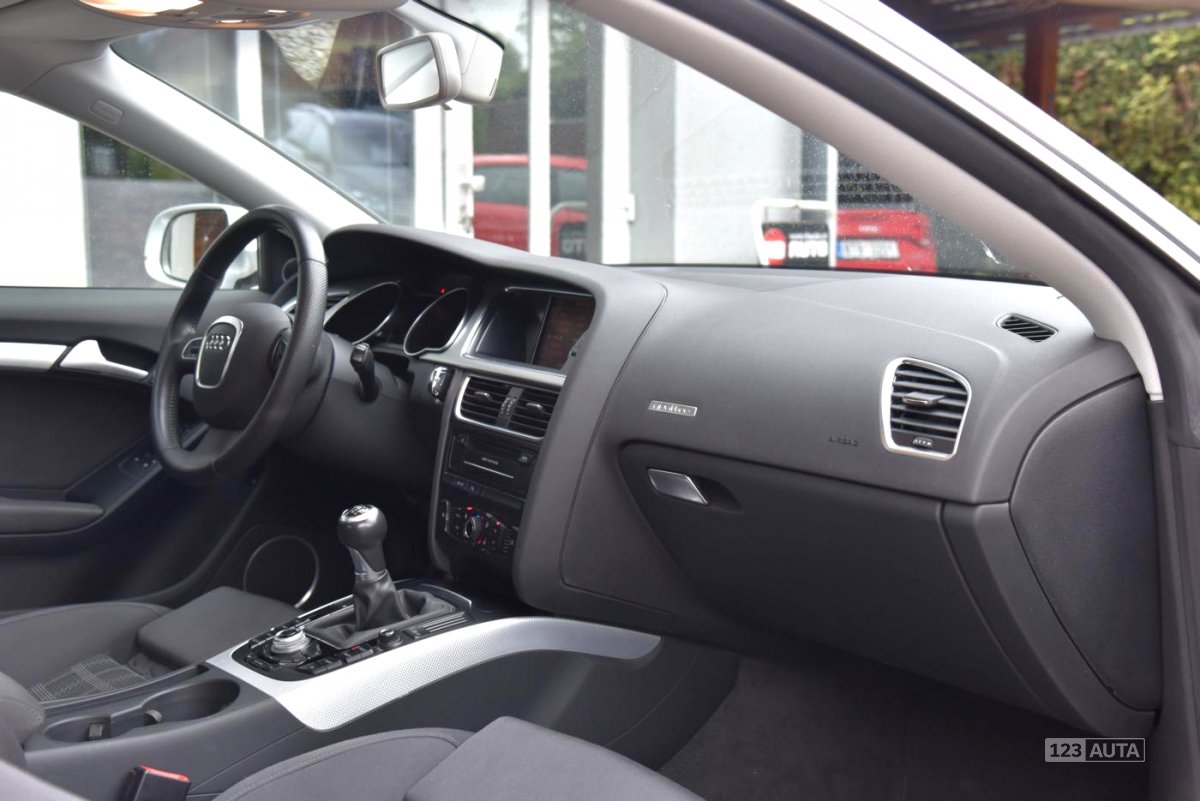 Audi A5, 2010 - pohled č. 26