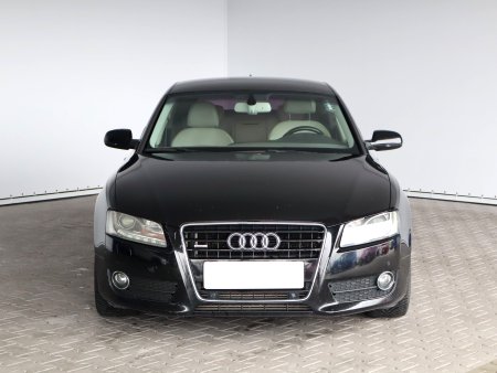 Audi A5, 2010 - pohled č. 2