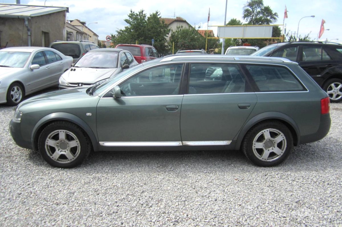 Audi A6 Allroad, 2003 - pohled č. 4