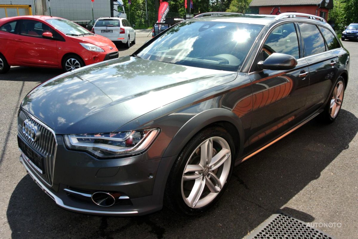 Audi A6 Allroad, 2013 - celkový pohled