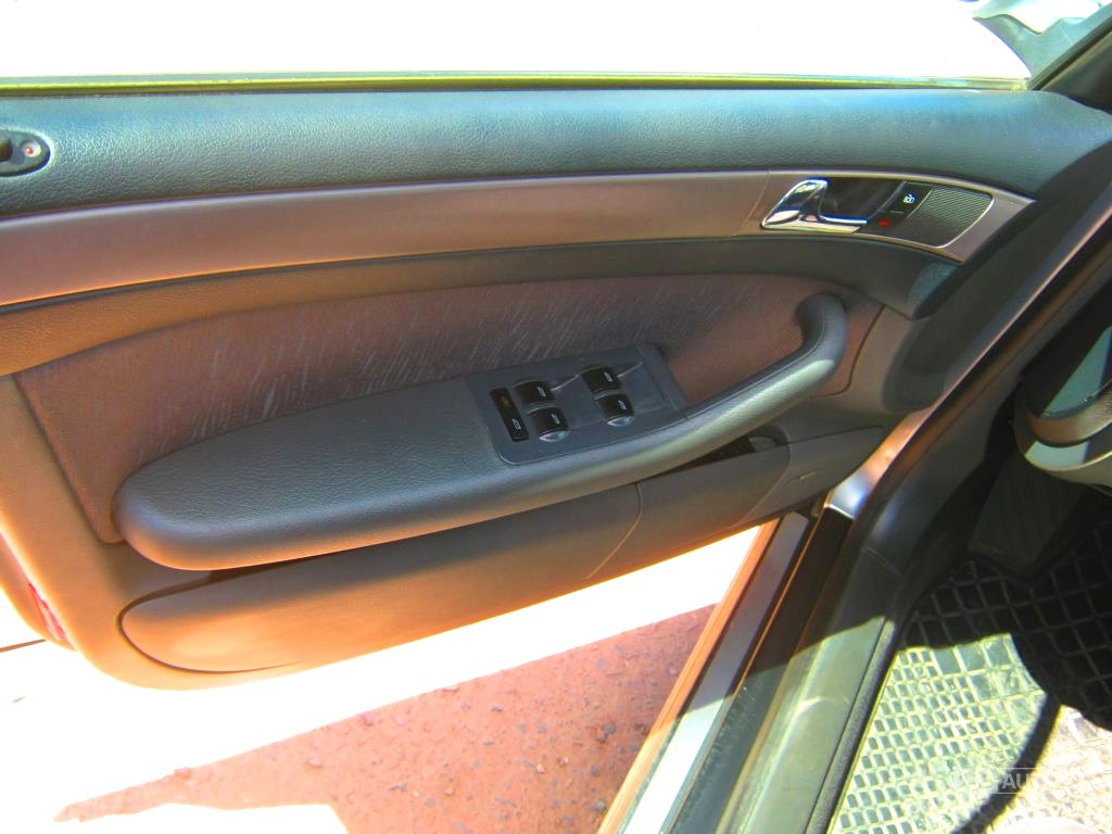 Audi A6 Allroad, 1998 - pohled č. 14