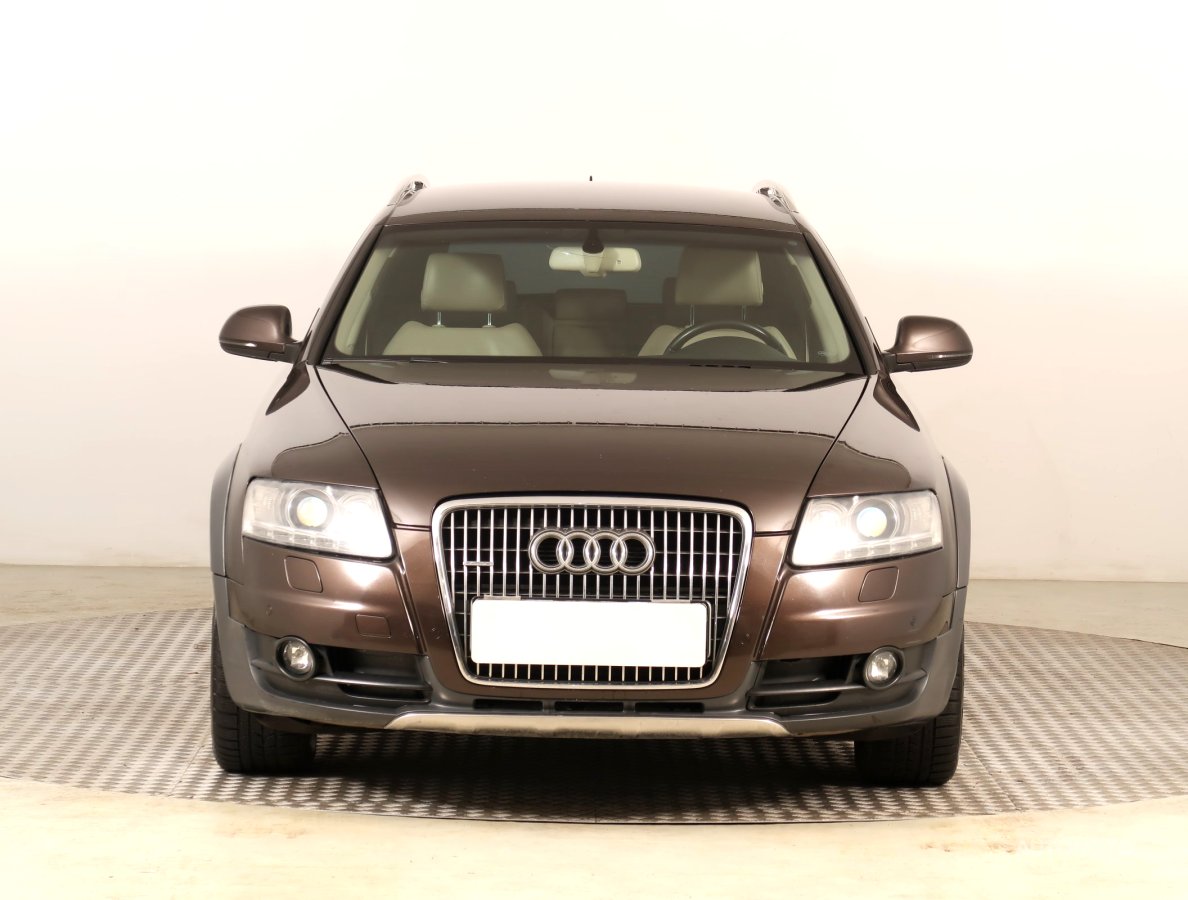 Audi A6 Allroad, 2010 - pohled č. 2