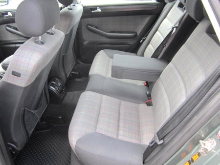 Audi A6 Allroad, 2003 - pohled č. 12