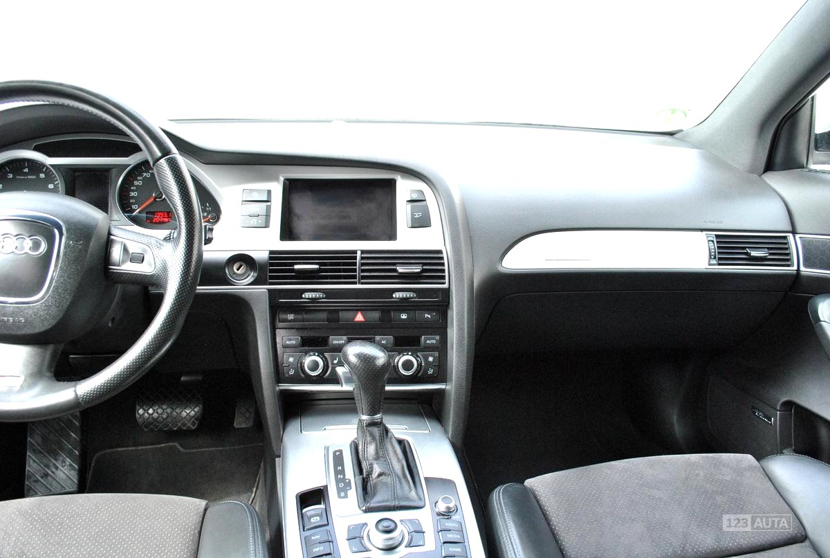 Audi A6, 2010 - pohled č. 13