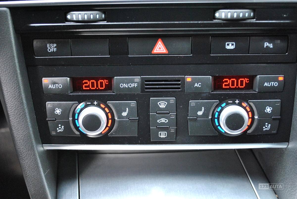 Audi A6, 2010 - pohled č. 24