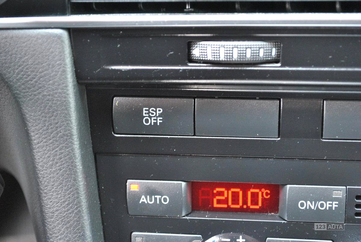 Audi A6, 2010 - pohled č. 25