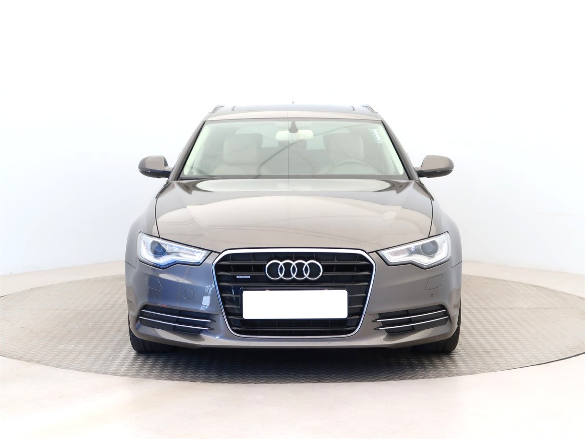 Audi A6, 2012 - pohled č. 2