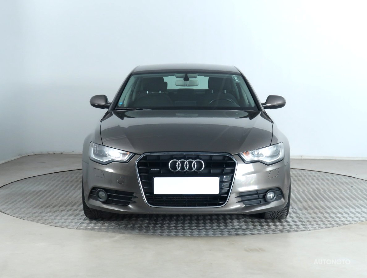 Audi A6, 2012 - pohled č. 2