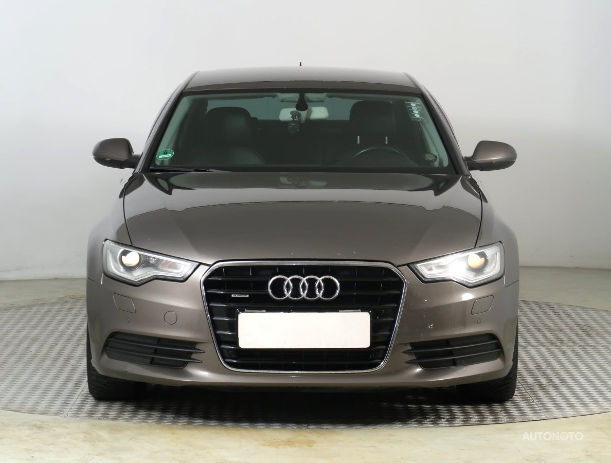 Audi A6, 2011 - pohled č. 2