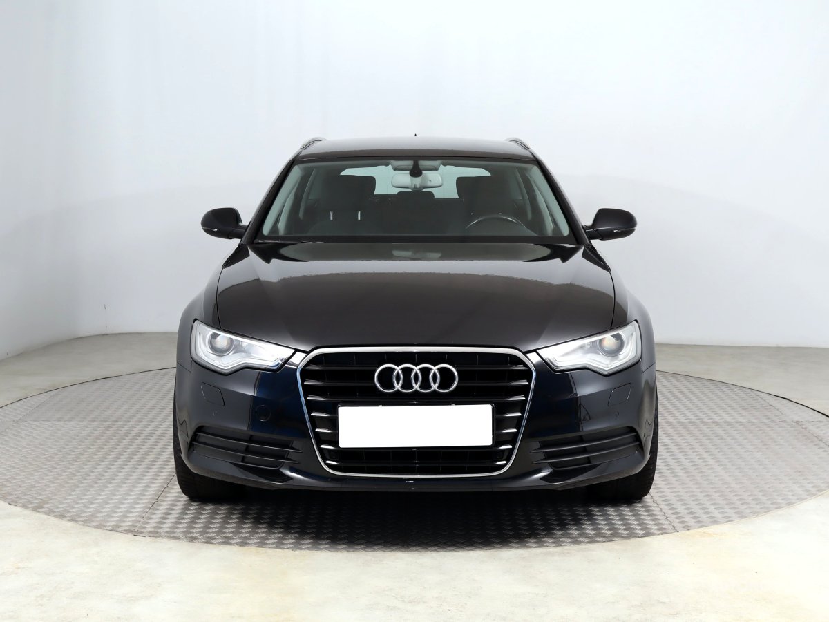 Audi A6, 2012 - pohled č. 2