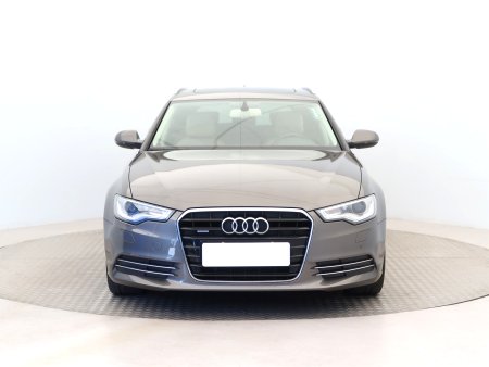 Audi A6, 2012 - pohled č. 2