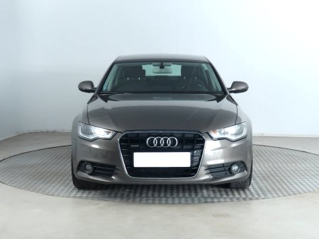 Audi A6, 2012 - pohled č. 2