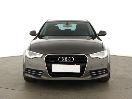 Audi A6, 2012 - pohled č. 2