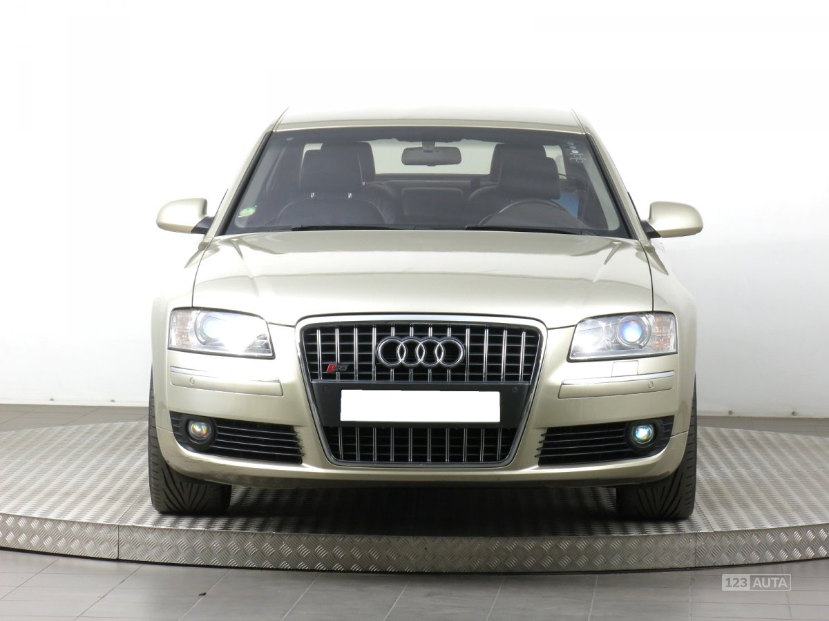 Audi A8, 2004 - pohled č. 2
