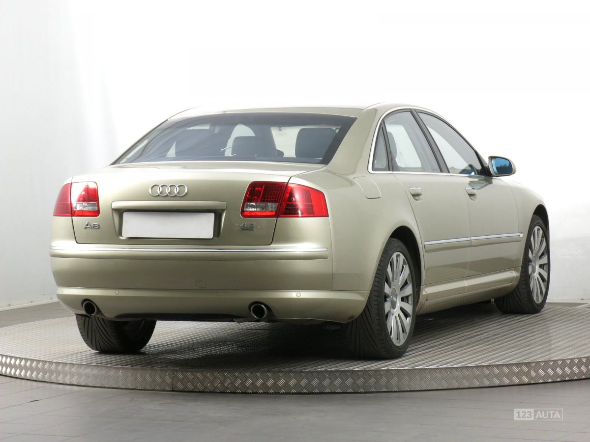 Audi A8, 2004 - pohled č. 7