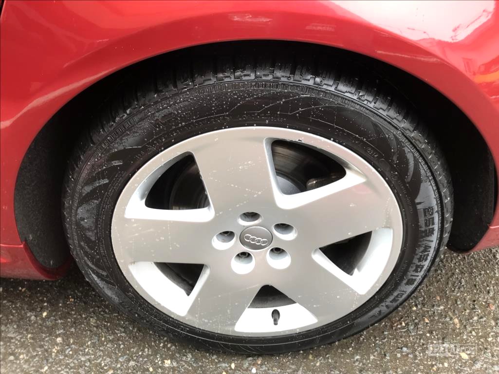 Audi A8, 2004 - pohled č. 8