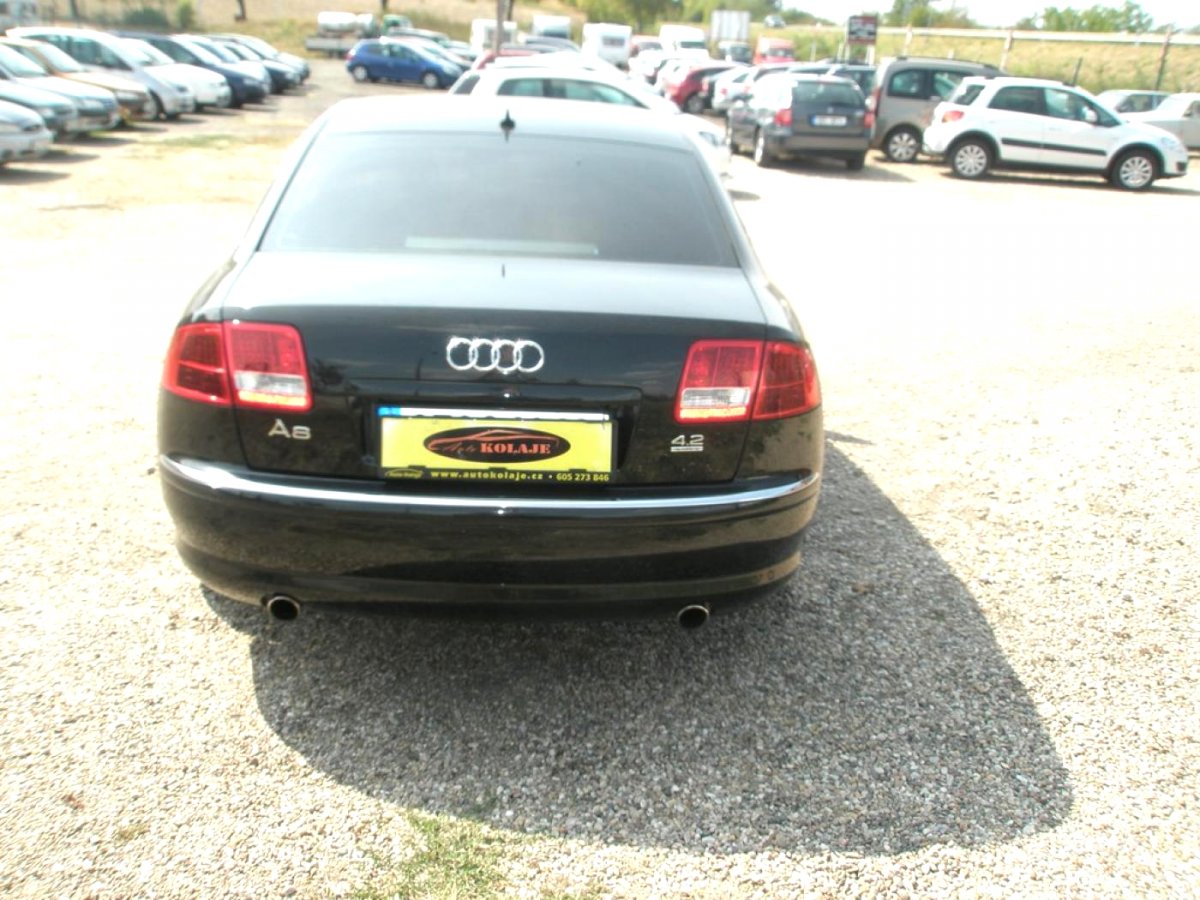 Audi A8, 2005 - pohled č. 3