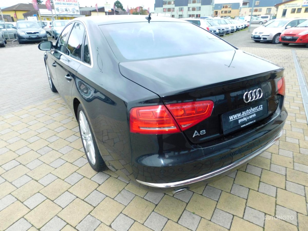 Audi A8, 2012 - pohled č. 5