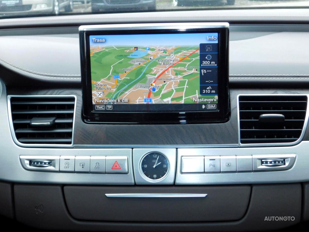 Audi A8, 2012 - pohled č. 9