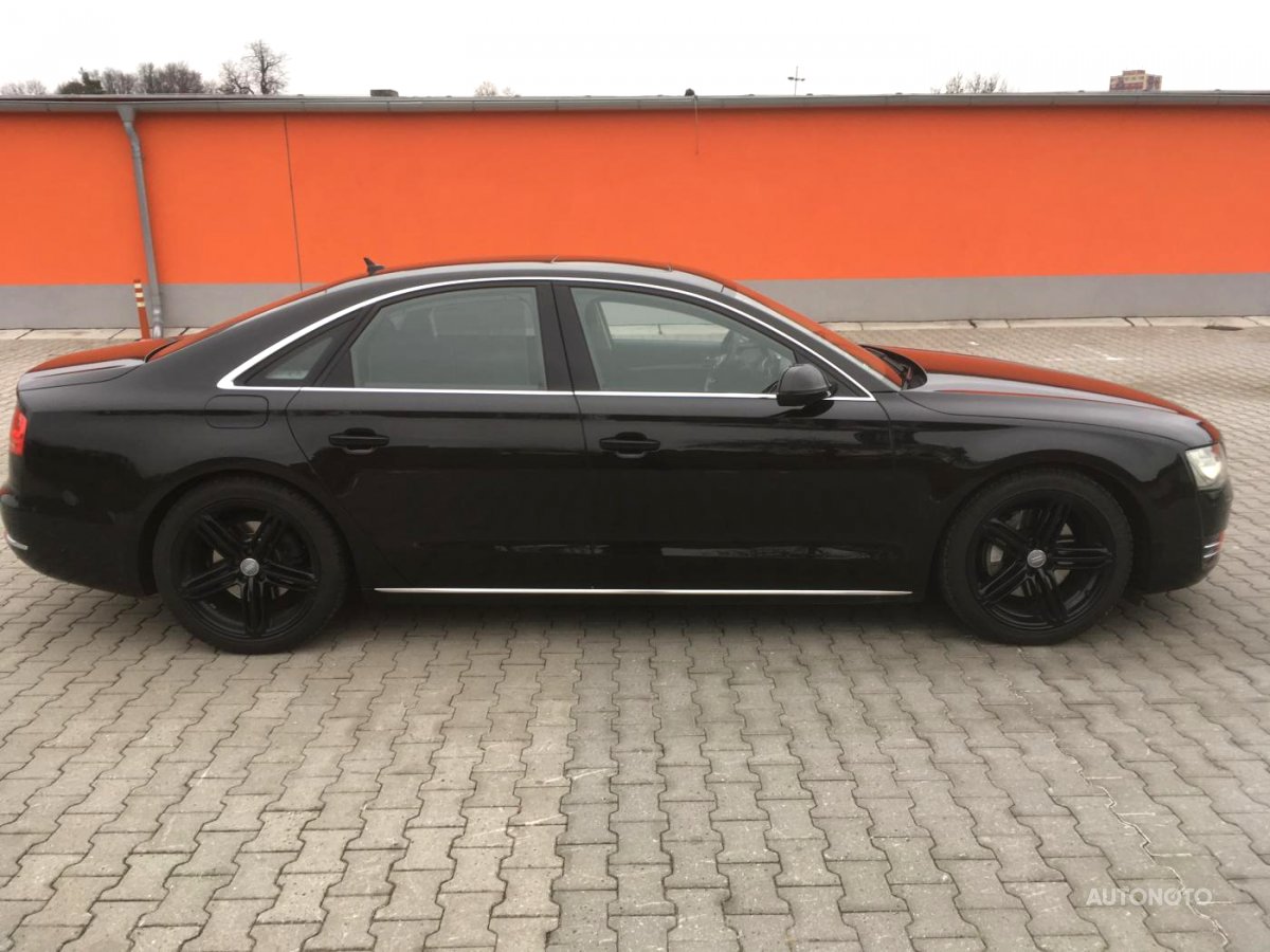 Audi A8, 2011 - pohled č. 3