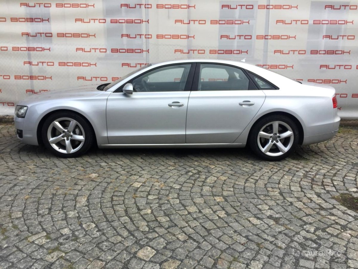 Audi A8, 2012 - pohled č. 3