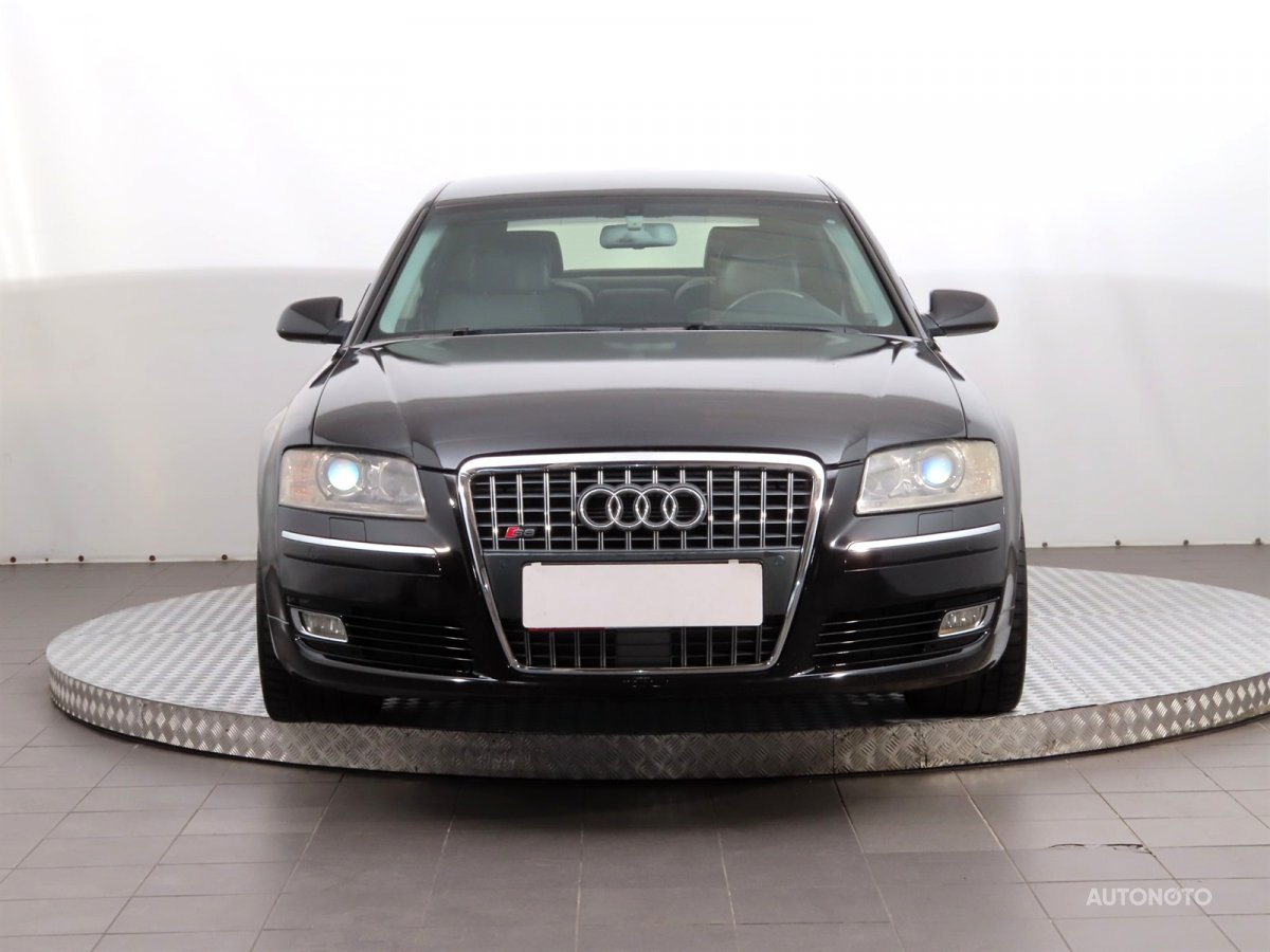 Audi A8, 2003 - pohled č. 2