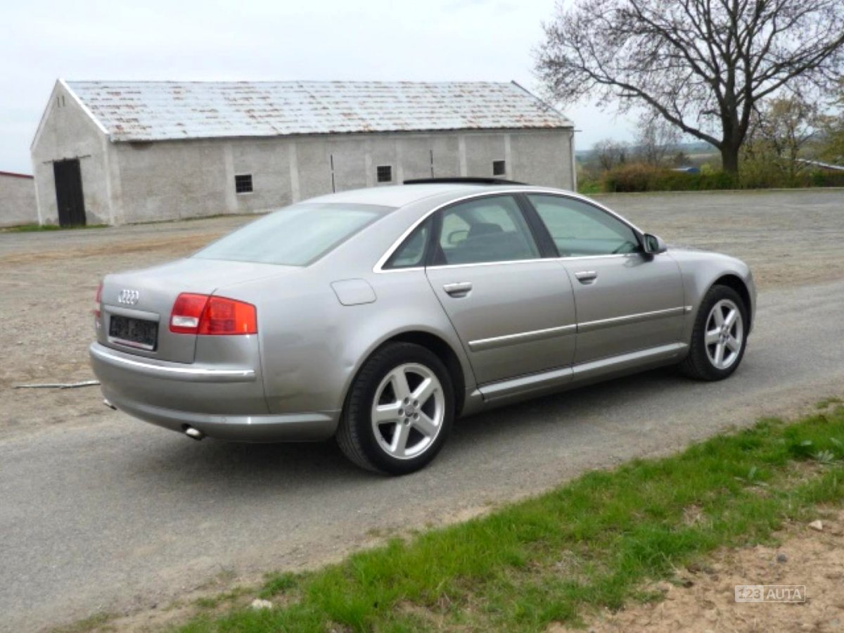 Audi A8, 2005 - pohled č. 8