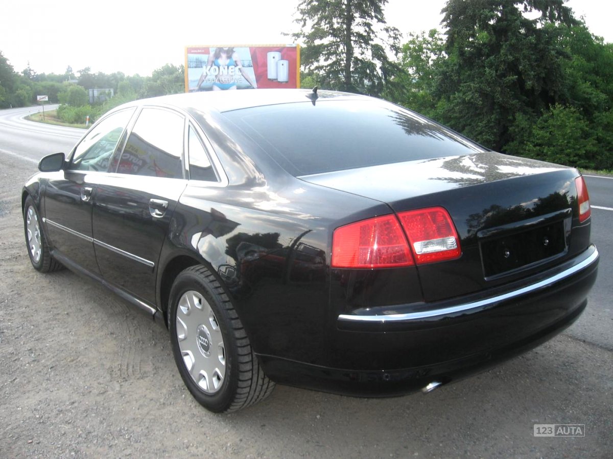Audi A8, 2004 - pohled č. 3