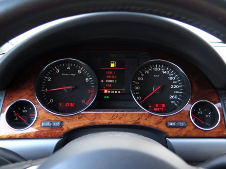 Audi A8, 2004 - pohled č. 10