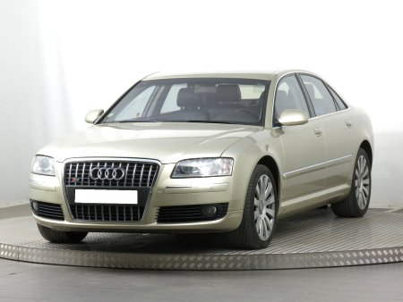 Audi A8, 2004 - pohled č. 3
