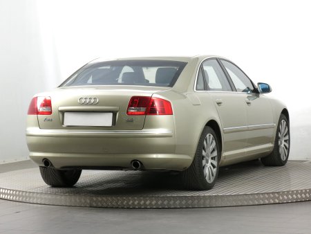 Audi A8, 2004 - pohled č. 7