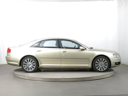 Audi A8, 2004 - pohled č. 8