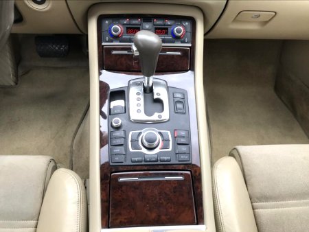 Audi A8, 2004 - pohled č. 10