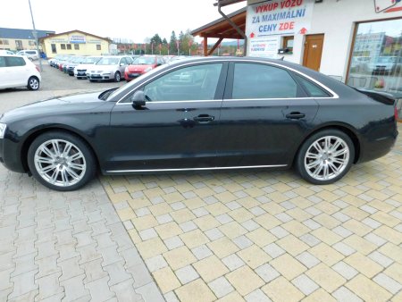 Audi A8, 2012 - pohled č. 6