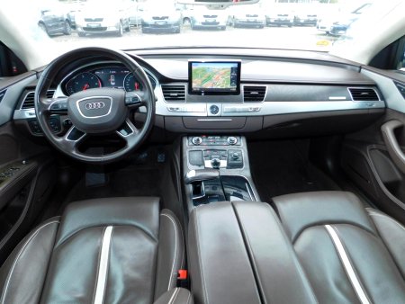 Audi A8, 2012 - pohled č. 7