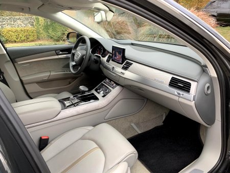 Audi A8, 2017 - pohled č. 10