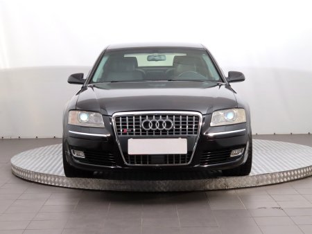 Audi A8, 2003 - pohled č. 2