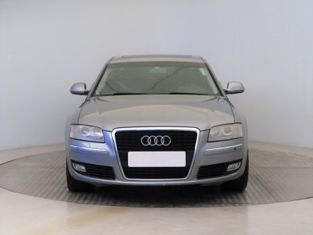 Audi A8, 2008 - pohled č. 2