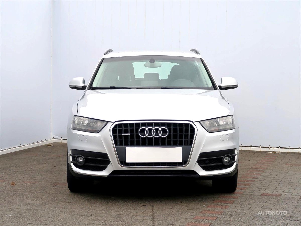 Audi Q3, 2012 - pohled č. 2