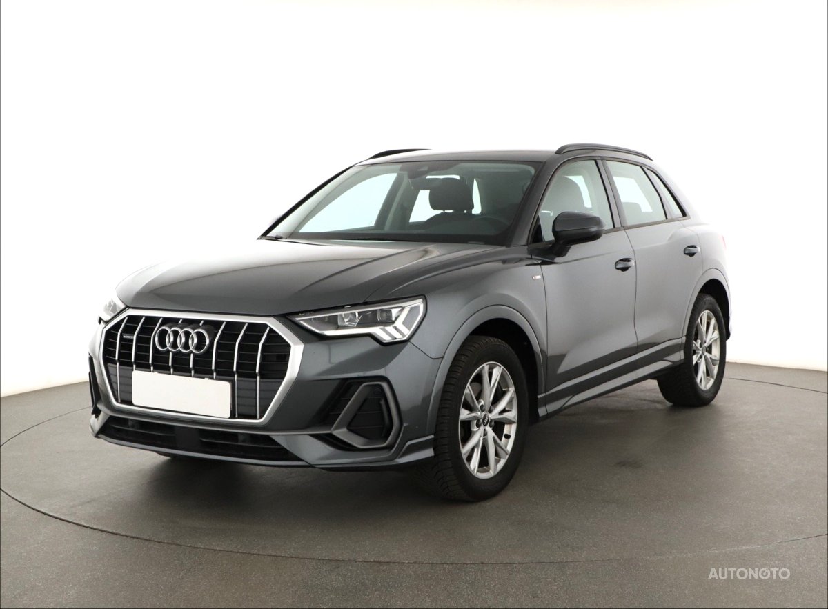 Audi Q3, 2021 - pohled č. 3