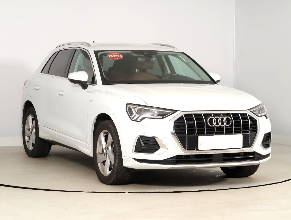 Audi Q3, 2021 - celkový pohled