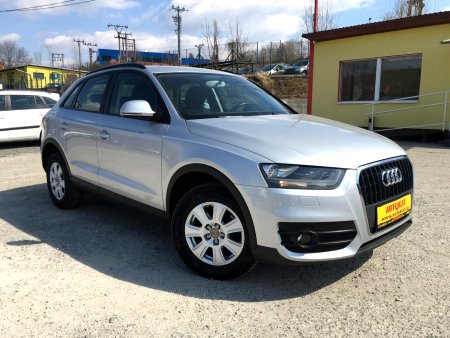 Audi Q3 2.0TDi 124TisKm/ServisKniha/1Maj